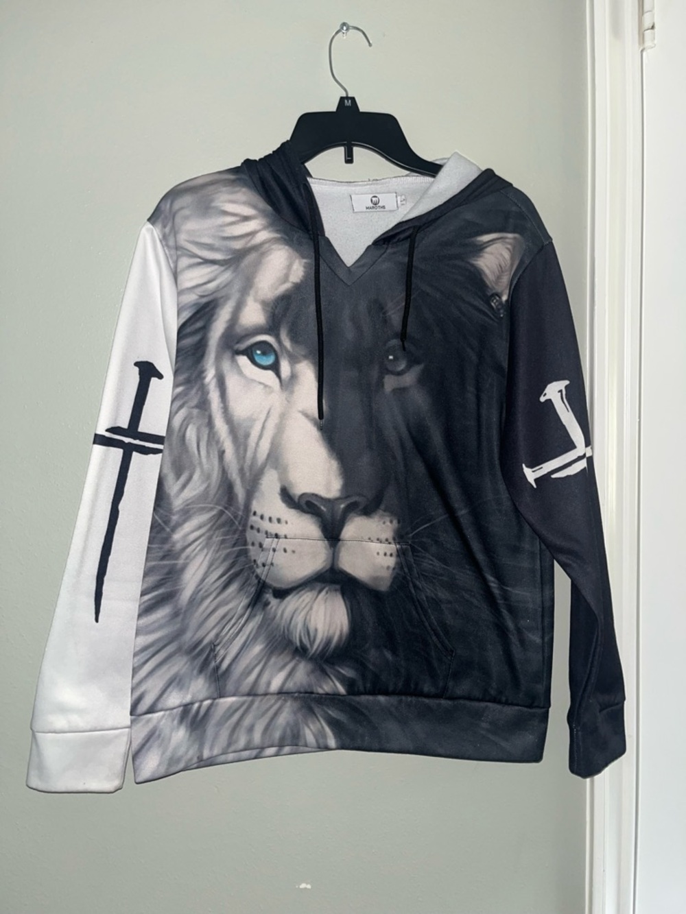 Men's Lion Face Graphic Hoodie - Black & White
